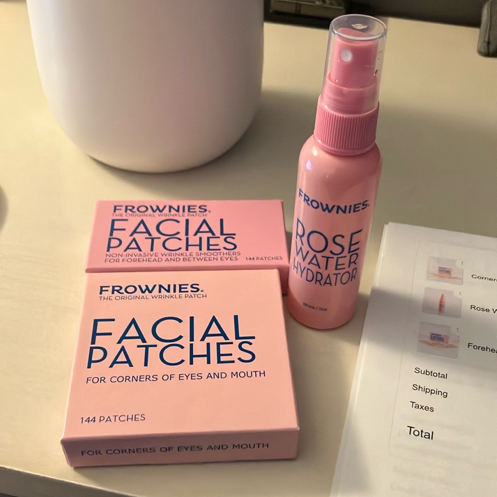 Frownies Facial Patches and Rose Water Hydrator Set